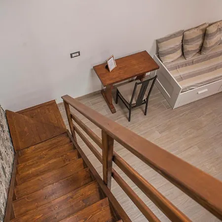 Piccola Nel Centro Storico Apartamento Arona