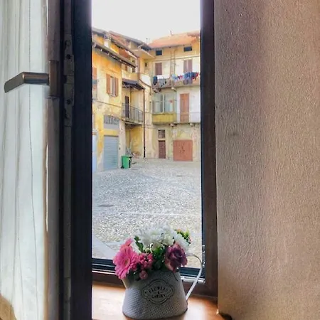 Piccola Nel Centro Storico Apartamento Arona