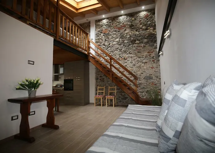 Apartment Piccola Nel Centro Storico Arona